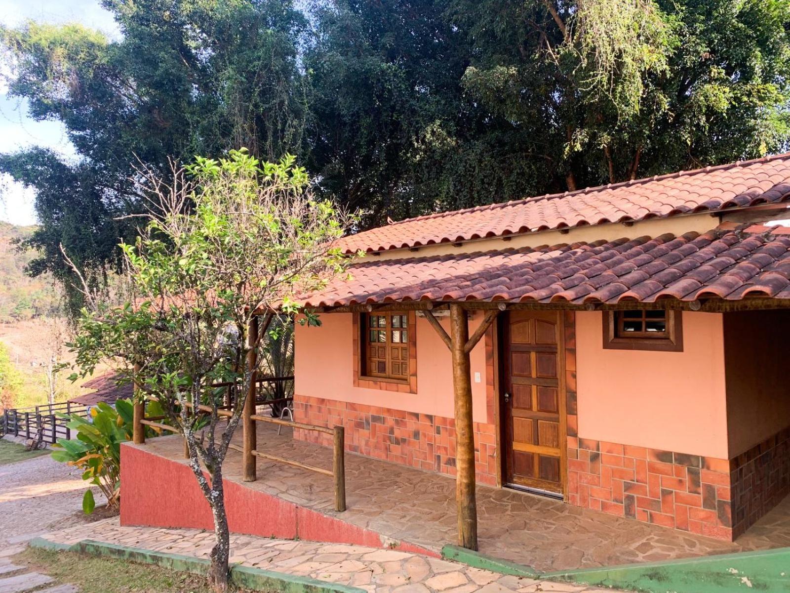 Hotel Fazenda Tucano Capim Branco エクステリア 写真
